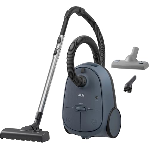 AEG CLEAN 6000 Staubsauger mit Beutel / hohe Saugleistung / inkl. Zusatzdüsen / 55 % Recyclingkunststoff / für Haustierbesitzer / Reinigen von Polstern / 12 m Aktionsradius / 850 W / Blau / AB61C2DBS